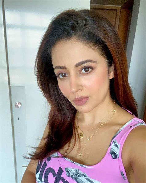 nehha pendse age|Neha Pendse biography, age, height, husband, caste,。